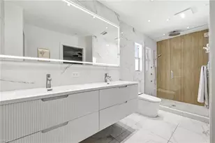 27242 High Seas Ln, Bonita Springs, FL 34135 - Photo 20