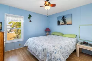 121 Grassy Key Ln, Naples, FL 34114 - Photo 16