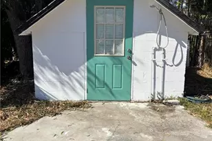 18566 Dogwood Rd, Fort Myers, FL 33967 - Photo 6