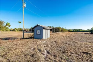 15501 S Mallard Ln, Fort Myers, FL 33913 - Photo 4