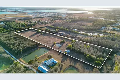 15501 S Mallard Ln, Fort Myers, FL 33913 - Photo 12