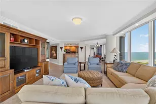 4651 Gulf Shore Blvd N, Naples, FL 34103 - Photo 2