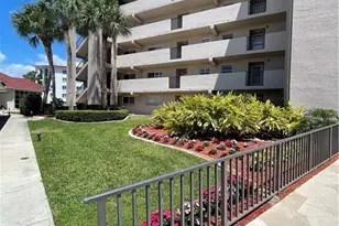 57 High Point Cir W, Naples, FL 34103 - Photo 18