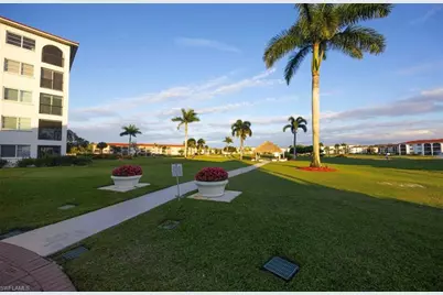 21 High Point Cir E #409, Naples, FL 34103 - Photo 36