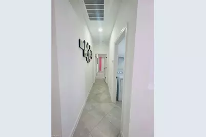 9230 Aqua Overlook Ct, Lehigh Acres, FL 33936 - Photo 10