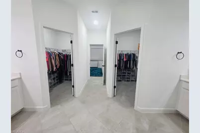 9230 Aqua Overlook Ct, Lehigh Acres, FL 33936 - Photo 16