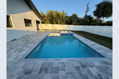 710 98th Ave N, Naples, FL 34108 - Photo 2