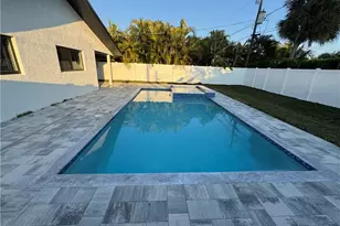 710 98th Ave N, Naples, FL 34108 - Photo 2