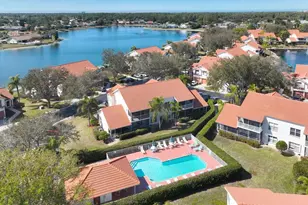 570 Windsor Sq, Naples, FL 34104 - Photo 22