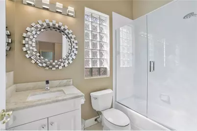 910 Villa Florenza Dr, Naples, FL 34119 - Photo 16