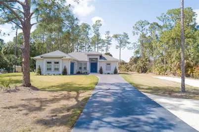 911 14th St SE, Naples, FL 34117 - Photo 2