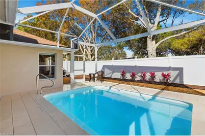 1087 Silverstrand Dr, Naples, FL 34110 - Photo 8