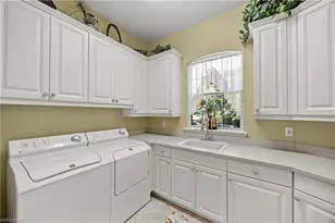 1687 Persimmon Dr, Naples, FL 34109 - Photo 28