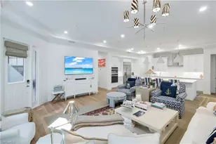 2472 Breakwater Wy, Naples, FL 34112 - Photo 8