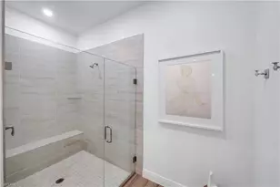 2472 Breakwater Wy, Naples, FL 34112 - Photo 20