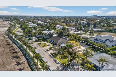 420 S Golf Dr, Naples, FL 34102 - Photo 12