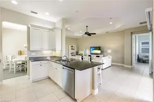 3224 Pacific Dr, Naples, FL 34119 - Photo 14