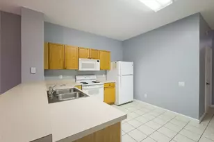 2332 Silver Palm Dr, Kissimmee, FL 34747 - Photo 4