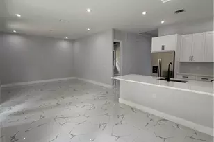 2864 66th Ave NE, Naples, FL 34120 - Photo 8