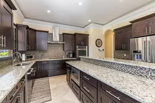 2135 Par Dr, Naples, FL 34120 - Photo 4