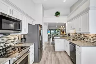 15435 Cedarwood Ln, Naples, FL 34110 - Photo 8