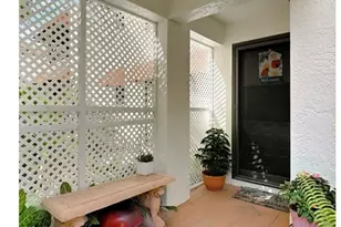 627 Serendipity Dr, Naples, FL 34108 - Photo 2