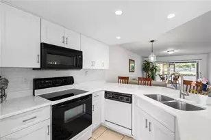 821 Gulf Pavilion Dr, Naples, FL 34108 - Photo 12