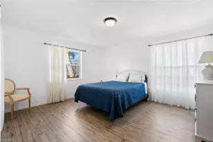 821 Gulf Pavilion Dr, Naples, FL 34108 - Photo 20