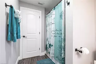 4866 Tahiti Ln, Naples, FL 34112 - Photo 46