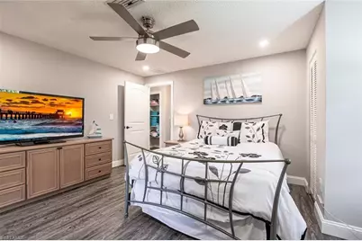 4866 Tahiti Ln, Naples, FL 34112 - Photo 24