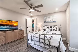 4866 Tahiti Ln, Naples, FL 34112 - Photo 24