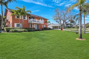 4741 Pembrooke Ln, Bonita Springs, FL 34134 - Photo 2