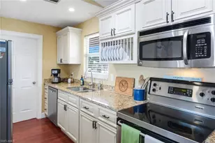 4741 Pembrooke Ln, Bonita Springs, FL 34134 - Photo 12