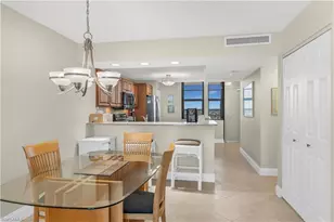 440 Seaview Ct, Marco Island, FL 34145 - Photo 6