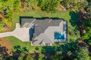 5000 Palmetto Woods Dr, Naples, FL 34119 - Photo 2