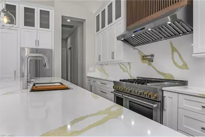 5000 Palmetto Woods Dr, Naples, FL 34119 - Photo 20