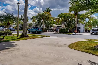 1076 Diamond Lake Cir, Naples, FL 34114 - Photo 24