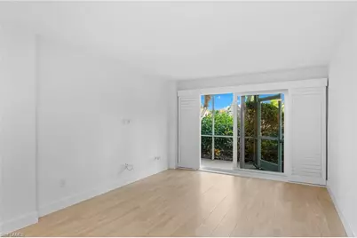 1300 Gulf Shore Blvd N #102, Naples, FL 34102 - Photo 8