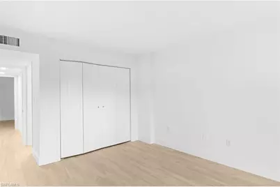 1300 Gulf Shore Blvd N #102, Naples, FL 34102 - Photo 12