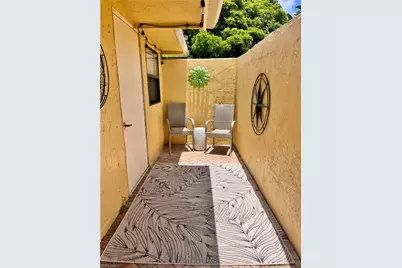 159 Teryl Rd #2, Naples, FL 34112 - Photo 4
