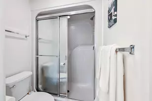 515 Gabriel Cir, Naples, FL 34104 - Photo 12