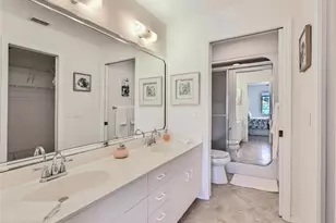 515 Gabriel Cir, Naples, FL 34104 - Photo 6