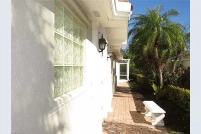 3387 Cayman Ln, Naples, FL 34119 - Photo 2
