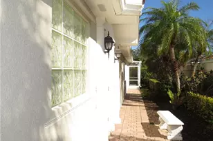 3387 Cayman Ln, Naples, FL 34119 - Photo 2