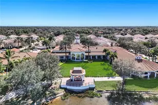 3387 Cayman Ln, Naples, FL 34119 - Photo 18