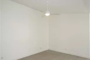 3387 Cayman Ln, Naples, FL 34119 - Photo 4