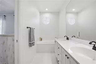 3542 Zanzibar Way, Naples, FL 34119 - Photo 32