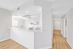 14819 Laguna Dr, Fort Myers, FL 33908 - Photo 10