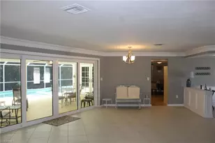 606 Park Shore Dr, Naples, FL 34103 - Photo 14