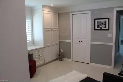 606 Park Shore Dr, Naples, FL 34103 - Photo 8